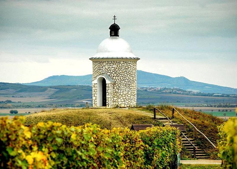 Sklep Vino Strycek Guest House Velke Bilovice Luaran gambar