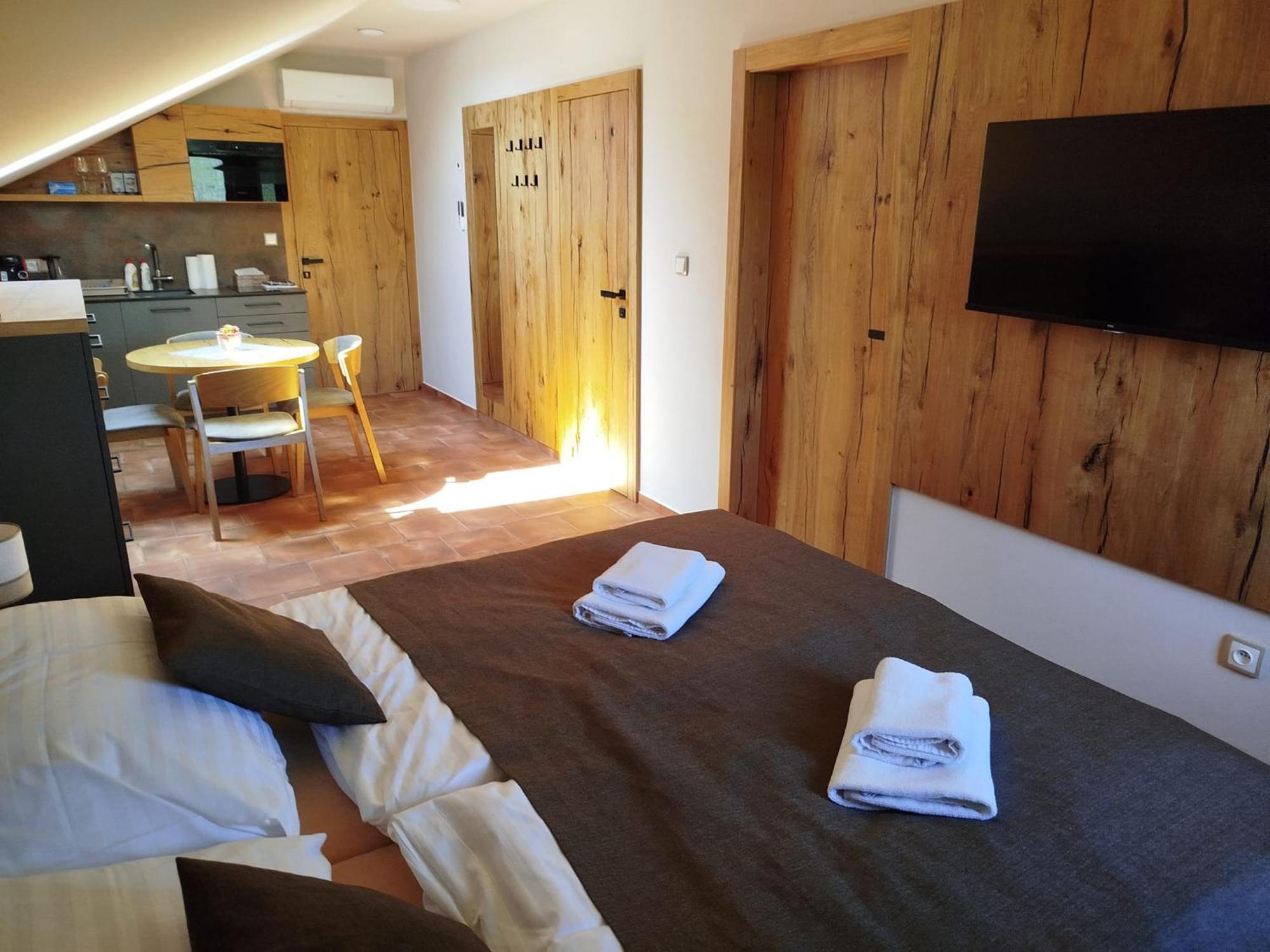 Sklep Vino Strycek Guest House Velke Bilovice Luaran gambar