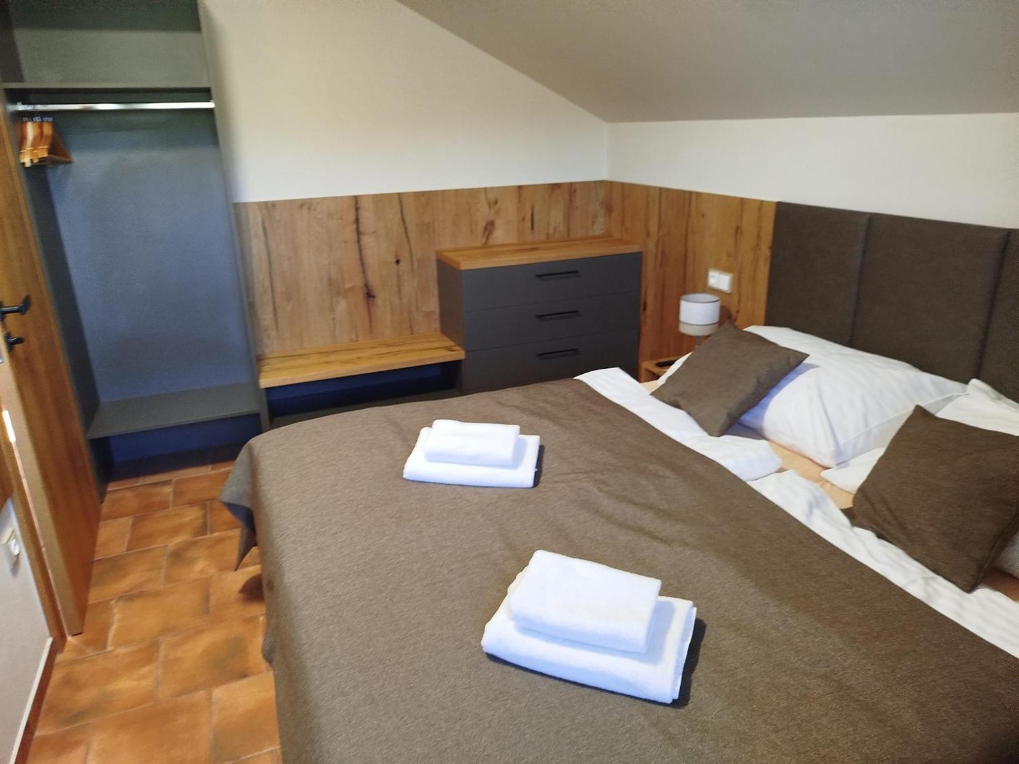 Sklep Vino Strycek Guest House Velke Bilovice Luaran gambar